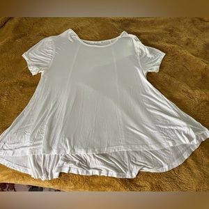 Swing style white high low tshirt white thin material